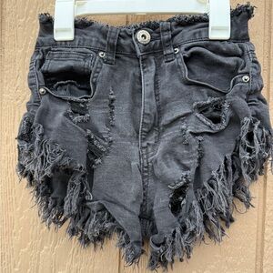 Red Fox Jeans Distressed Gray Denim Shorts Frayed Hem Women's Size S
